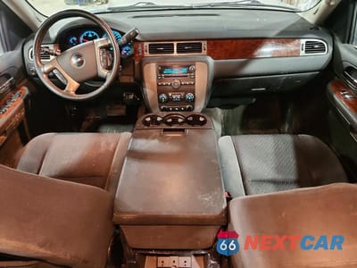 Zdjęcie 8 z 12 samochodu: 2009 GMC YUKON XL K1500 SLE VIN:1GKFK26369J120768 - miniatura