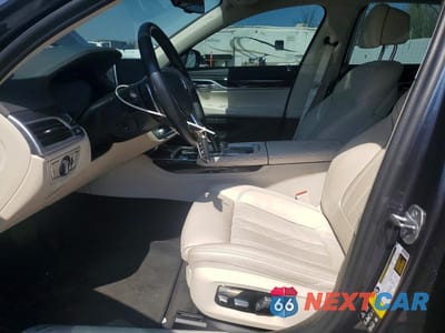 Zdjęcie 7 z 12 samochodu: 2020 BMW 740 XI VIN:WBA7T4C0XLGF97081 - miniatura