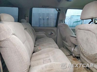Zdjęcie 11 z 12 samochodu: 1996 GMC SUBURBAN C1500 VIN:1GKEC16R8TJ714552 - miniatura
