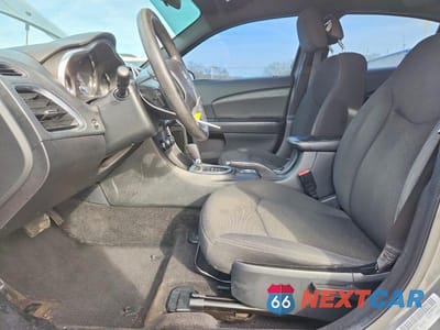 Zdjęcie 7 z 12 samochodu: 2013 DODGE AVENGER SE VIN:1C3CDZAG0DN770570 - miniatura
