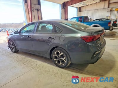 Drugie zdjęcie samochodu z przodu: 2020 KIA FORTE LXS VIN:3KPF24AD8LE174553 - miniatura