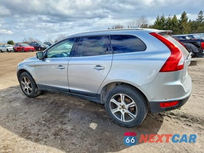 Drugie zdjęcie samochodu z przodu: 2012 VOLVO XC60 T6 VIN:YV4902DZXC2324882 - miniatura