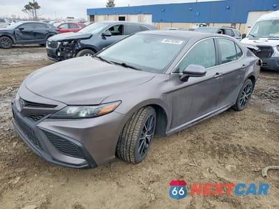 2021 TOYOTA CAMRY SE 4T1G11AK1MU587529 - główne zdjęcie licytacji z USA - miniatura
