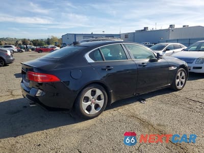 Trzecie zdjęcie samochodu z tyłu: 2017 JAGUAR XE VIN:SAJAR4BG5HA966525 - miniatura