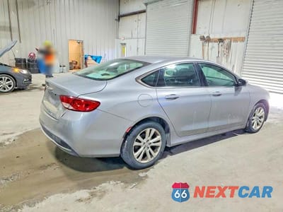 Trzecie zdjęcie samochodu z tyłu: 2015 CHRYSLER 200 LIMITED VIN:1C3CCCAB6FN575533 - miniatura