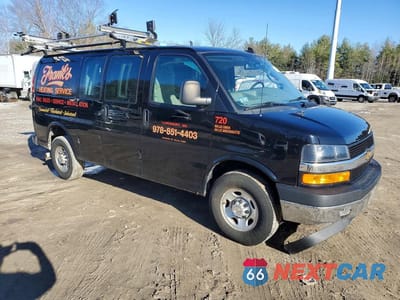 Czwarte zdjęcie samochodu z boku: 2022 CHEVROLET EXPRESS 2500 CARGO DELIVERY VAN VIN:1GCWGAFP9N1183030 - miniatura