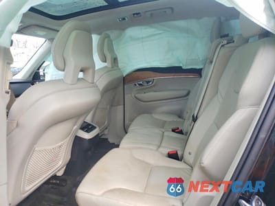 Zdjęcie 10 z 12 samochodu: 2021 VOLVO XC90 T6 MOMENTUM VIN:YV4A22PK3M1718205 - miniatura