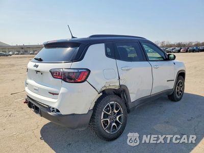 Trzecie zdjęcie samochodu z tyłu: 2025 JEEP COMPASS TRAILHAWK VIN:3C4NJDDN6ST525702 - miniatura