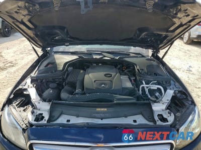 Zdjęcie 11 z 11 samochodu: 2017 MERCEDES-BENZ E 300 4MATIC VIN:WDDZF4KB8HA225712 - miniatura