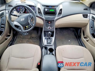 Zdjęcie 8 z 12 samochodu: 2015 HYUNDAI ELANTRA SE VIN:5NPDH4AE4FH568839 - miniatura