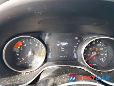 Zdjęcie 9 z 12 samochodu: 2018 JEEP COMPASS LATITUDE VIN:3C4NJDBB3JT134952 - miniatura