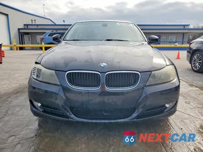 Piąte zdjęcie samochodu w środku: 2011 BMW 328 I VIN:WBAPH7C55BE681654 - miniatura