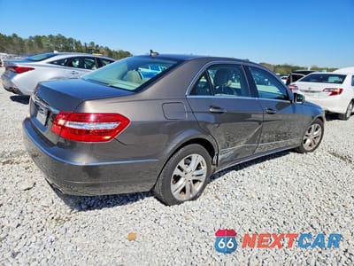 Trzecie zdjęcie samochodu z tyłu: 2010 MERCEDES-BENZ E 350 VIN:WDDHF5GB0AA172875 - miniatura