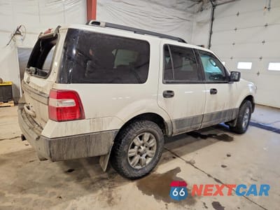 Trzecie zdjęcie samochodu z tyłu: 2016 FORD EXPEDITION XL VIN:1FMJU1GT5GEF15339 - miniatura