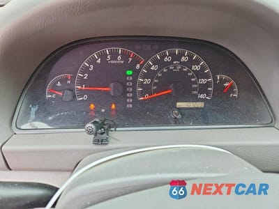 Zdjęcie 9 z 13 samochodu: 2005 TOYOTA CAMRY LE VIN:4T1BE30K05U984372 - miniatura