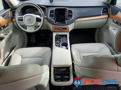 Zdjęcie 8 z 11 samochodu: 2021 VOLVO XC90 T8 RECHARGE MOMENTUM VIN:YV4BR00K2M1693067 - miniatura