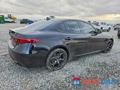 Trzecie zdjęcie samochodu z tyłu: 2018 ALFA ROMEO GIULIA TI Q4 VIN:ZARFAEEN0J7566814 - miniatura