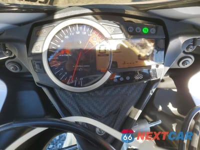Zdjęcie 7 z 10 samochodu: 2011 SUZUKI GSX750 F VIN:JS1GR7MA4B2103214 - miniatura