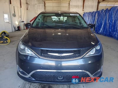 Piąte zdjęcie samochodu w środku: 2020 CHRYSLER PACIFICA TOURING VIN:2C4RC1FG1LR192144 - miniatura