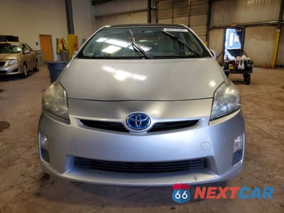 Piąte zdjęcie samochodu w środku: 2010 TOYOTA PRIUS III VIN:JTDKN3DU3A0021094 - miniatura