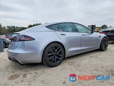 Trzecie zdjęcie samochodu z tyłu: 2024 TESLA MODEL S VIN:5YJSA1E55RF542015 - miniatura