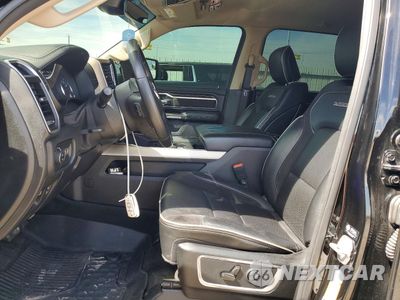 Zdjęcie 7 z 12 samochodu: 2021 RAM 1500 LARAMIE VIN:1C6SRFJT7MN802927 - miniatura