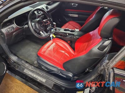 Zdjęcie 7 z 13 samochodu: 2018 FORD MUSTANG VIN:1FATP8UH1J5112159 - miniatura