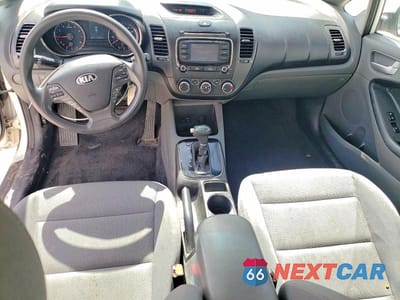 Zdjęcie 8 z 12 samochodu: 2018 KIA FORTE LX VIN:3KPFK4A78JE273266 - miniatura