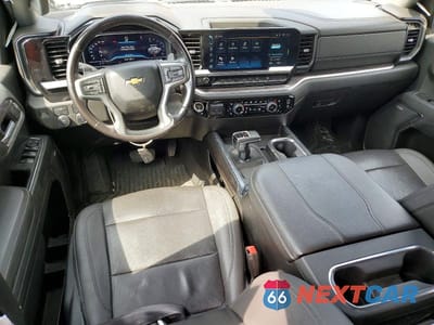 Zdjęcie 8 z 11 samochodu: 2023 CHEV SILVERADO VIN:1GCUDGED2PZ109334 - miniatura