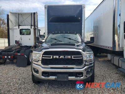 Piąte zdjęcie samochodu w środku: 2019 RAM 5500 BOX TRUCK VIN:3C7WRNDL1KG695477 - miniatura