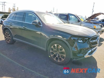 Czwarte zdjęcie samochodu z boku: 2025 MERCEDES-BENZ GLC 350E VIN:W1NKM5GB9SF302980 - miniatura