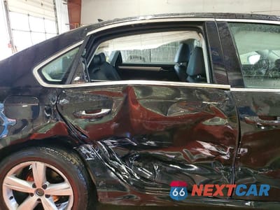 Zdjęcie 10 z 12 samochodu: 2012 VOLKSWAGEN PASSAT SE VIN:1VWBP7A32CC042515 - miniatura