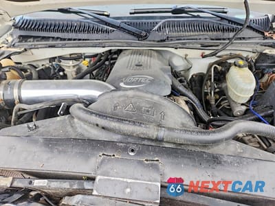 Zdjęcie 11 z 12 samochodu: 2006 GMC SIERRA K1500 HEAVY DUTY VIN:1GTGK13U16F194282 - miniatura