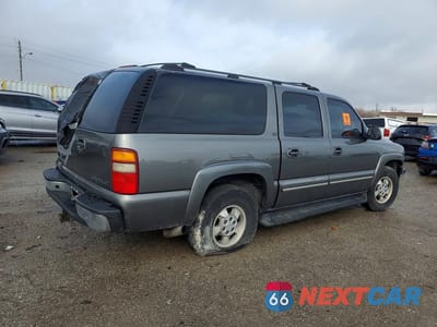 Trzecie zdjęcie samochodu z tyłu: 2001 CHEVROLET SUBURBAN C1500 VIN:3GNEC16T81G156828 - miniatura