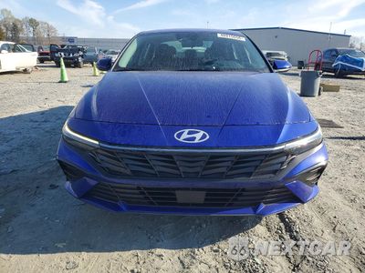 Piąte zdjęcie samochodu w środku: 2024 HYUNDAI ELANTRA SEL VIN:KMHLS4DG7RU733878 - miniatura