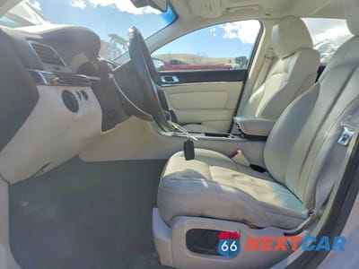Zdjęcie 7 z 12 samochodu: 2009 LINCOLN MKS VIN:1LNHM93R59G622907 - miniatura