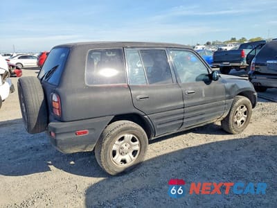 Trzecie zdjęcie samochodu z tyłu: 2000 TOYOTA RAV4 BASE VIN:JT3GP10V3Y0051035 - miniatura