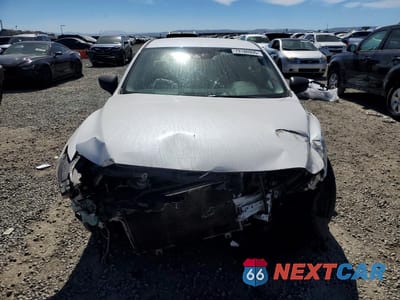 Piąte zdjęcie samochodu w środku: 2018 MAZDA 6 SPORT VIN:JM1GL1UM2J1328394 - miniatura