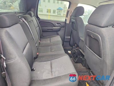 Zdjęcie 10 z 12 samochodu: 2011 CHEVROLET AVALANCHE LS VIN:3GNTKEE37BG178341 - miniatura