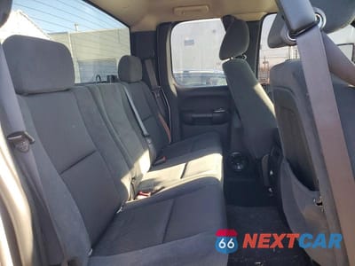 Zdjęcie 10 z 11 samochodu: 2007 CHEVROLET SILVERADO K1500 VIN:1GCEK19JX7Z525168 - miniatura