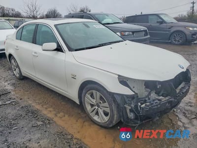 Czwarte zdjęcie samochodu z boku: 2010 BMW 528 XI VIN:WBANV1C52AC158695 - miniatura