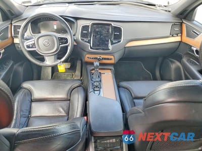 Zdjęcie 8 z 12 samochodu: 2017 VOLVO XC90 T6 VIN:YV4A22PL5H1130644 - miniatura