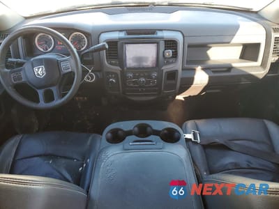 Zdjęcie 8 z 12 samochodu: 2019 RAM TRUCKS 1500 CLASSIC TRADESMAN VIN:1C6RR7KT3KS555892 - miniatura