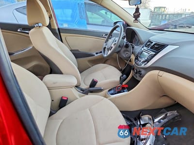 Zdjęcie 13 z 14 samochodu: 2012 HYUNDAI ACCENT GLS VIN:KMHCU4AE2CU108986 - miniatura