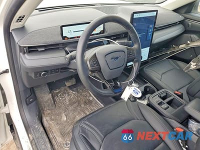 Zdjęcie 8 z 12 samochodu: 2025 FORD MUSTANG MACH-E PREMIUM VIN:3FMTK3SU0SMA17708 - miniatura