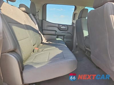 Zdjęcie 10 z 12 samochodu: 2021 CHEVROLET SILVERADO K1500 TRAIL BOSS CUSTOM VIN:1GCPYCEF3MZ330447 - miniatura