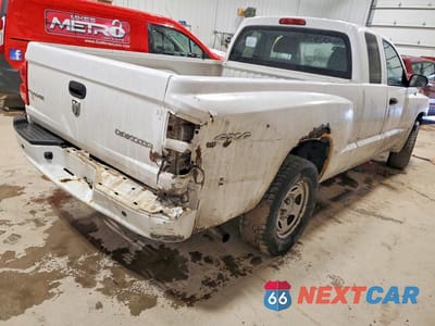 Trzecie zdjęcie samochodu z tyłu: 2011 DODGE DAKOTA ST VIN:1D7RW2BK0BS626533 - miniatura