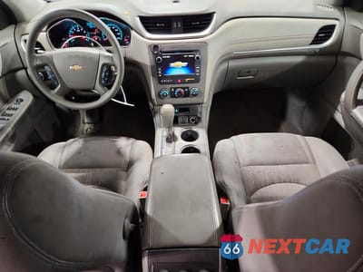 Zdjęcie 8 z 12 samochodu: 2015 CHEVROLET TRAVERSE LS VIN:1GNKRFED7FJ248379 - miniatura