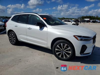 Czwarte zdjęcie samochodu z boku: 2024 VOLVO XC60 CORE VIN:YV4L12RK5R1715757 - miniatura