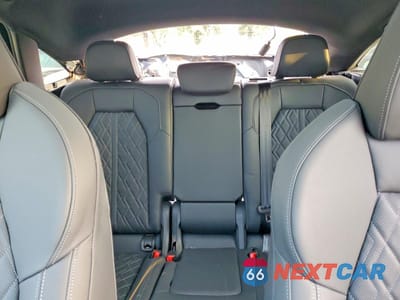 Zdjęcie 10 z 13 samochodu: 2025 AUDI SQ5 SPORTBACK PREMIUM PLUS VIN:WA1B5AGU0S2091829 - miniatura